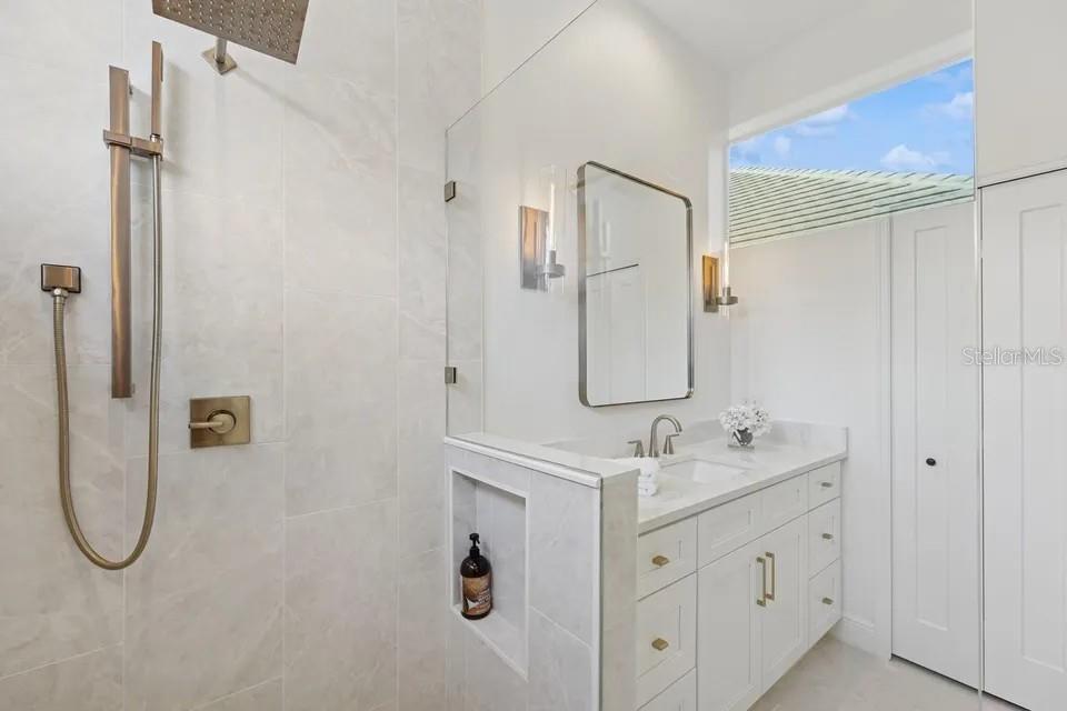 Image 33 of 44 For 7346 Edenmore Street