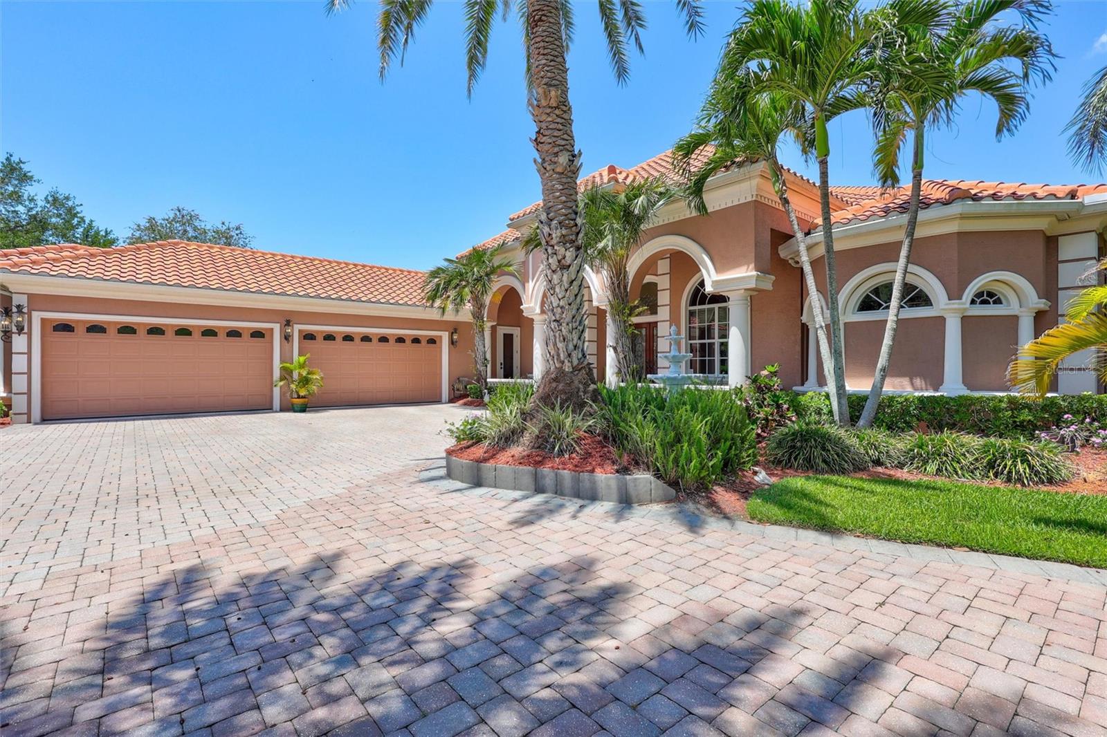 Image 2 of 62 For 5207 Sand Lake Court