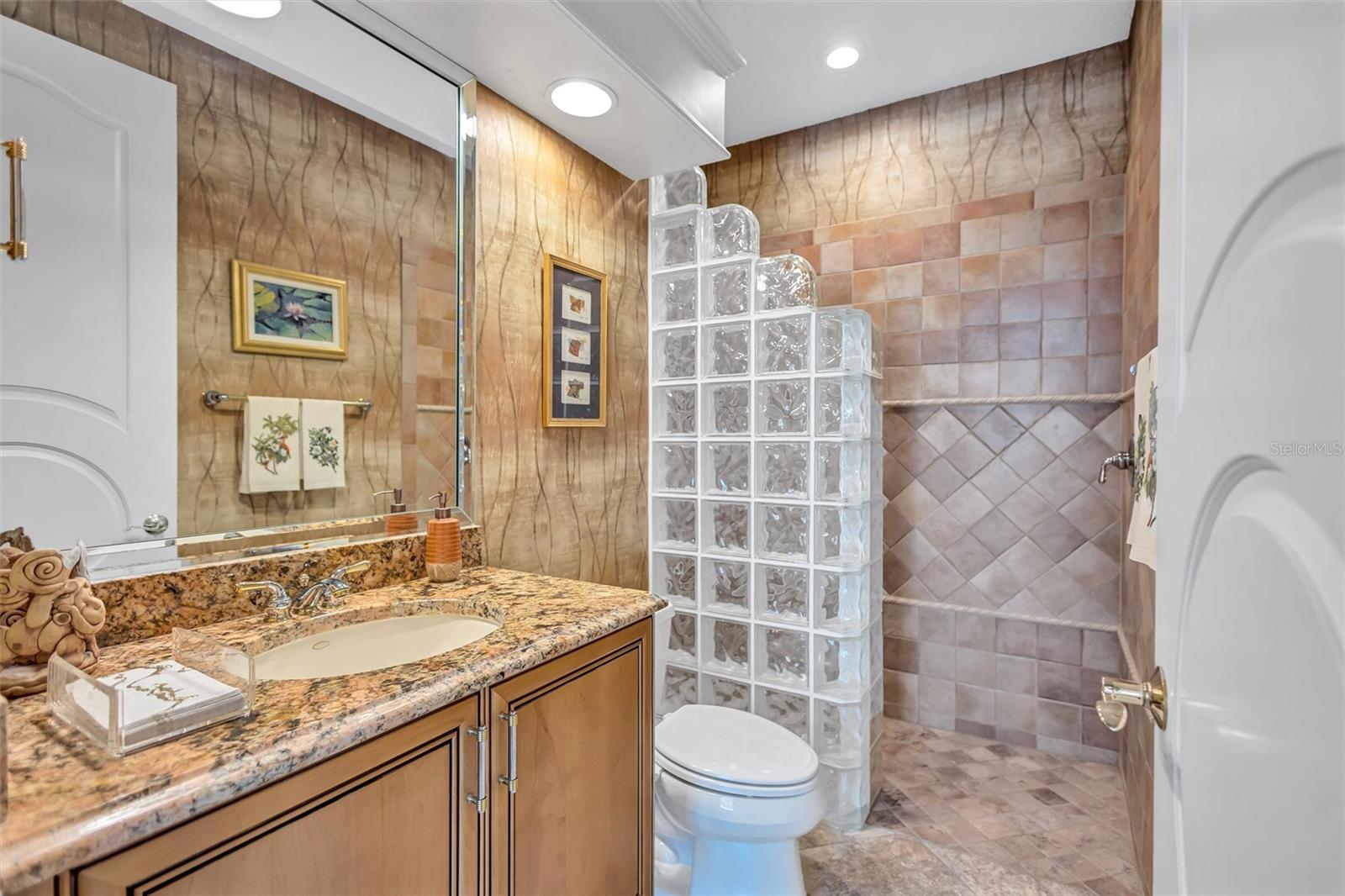 Image 38 of 62 For 5207 Sand Lake Court