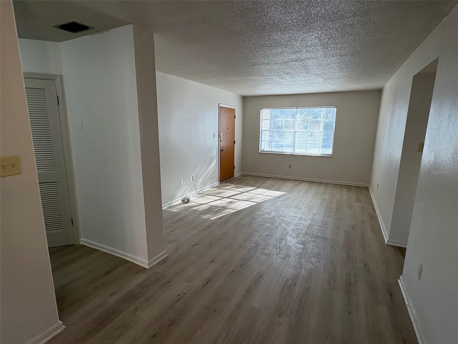 Image 21 of 52 For 4507 9th Street W.  I3