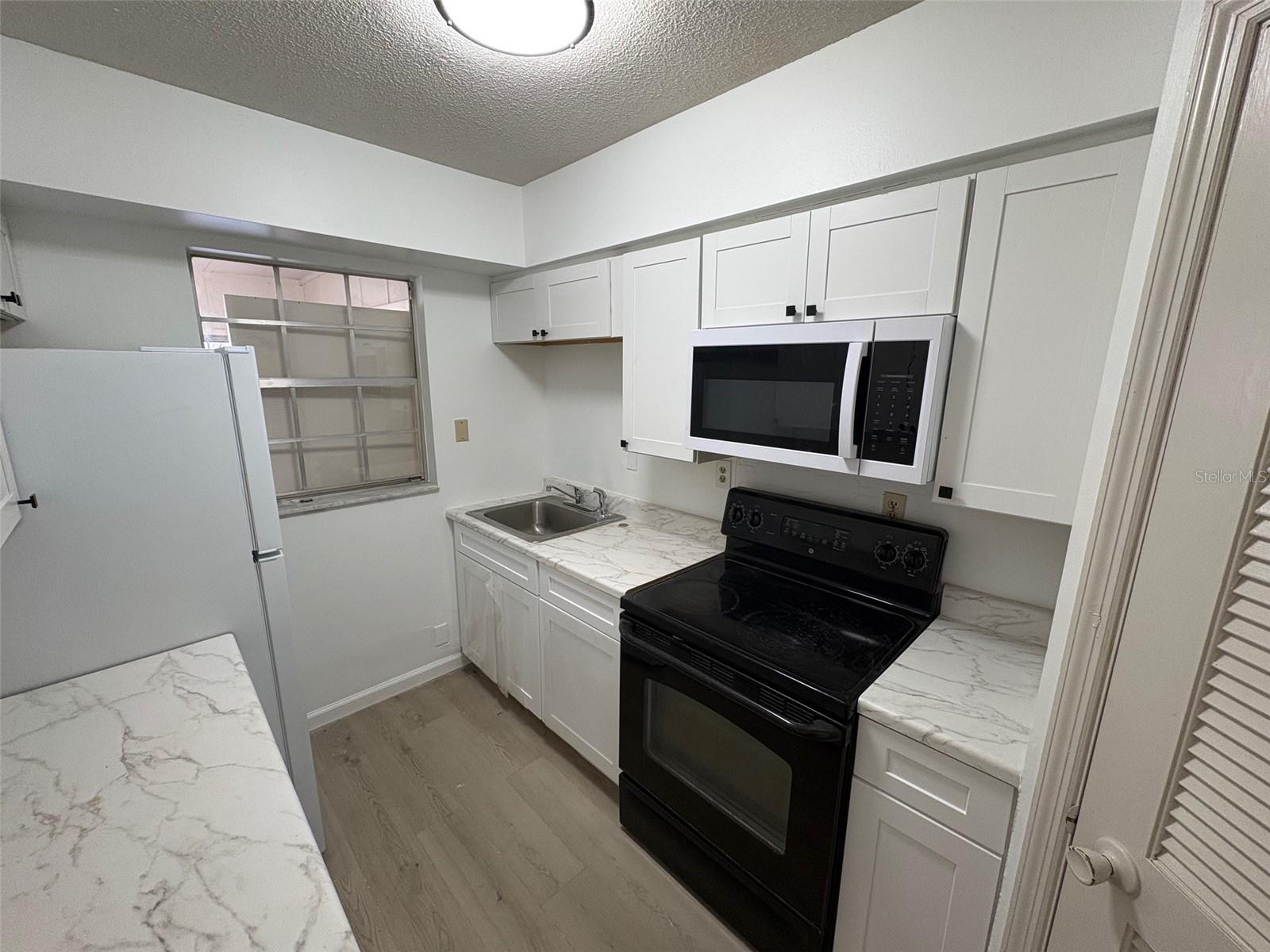 Image 34 of 52 For 4507 9th Street W.  I3