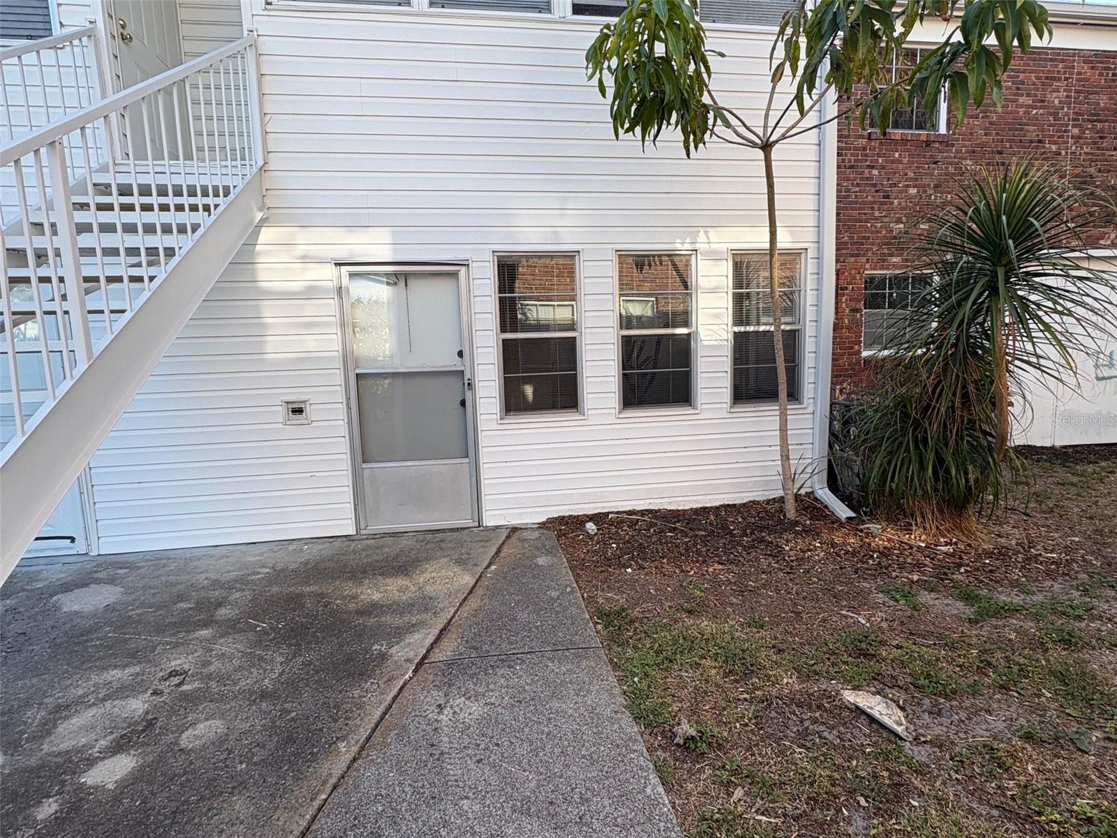 Image 6 of 52 For 4507 9th Street W.  I3