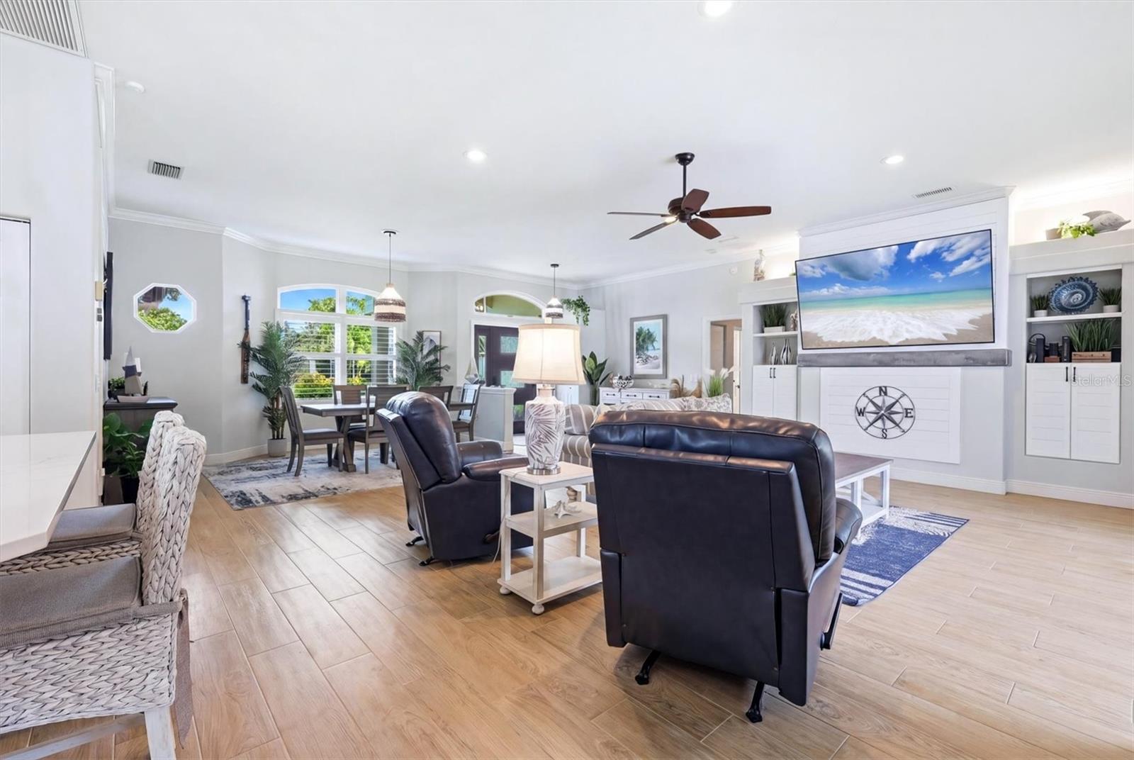 Listing photo id 16 for 6611 Peach Tree Creek Road