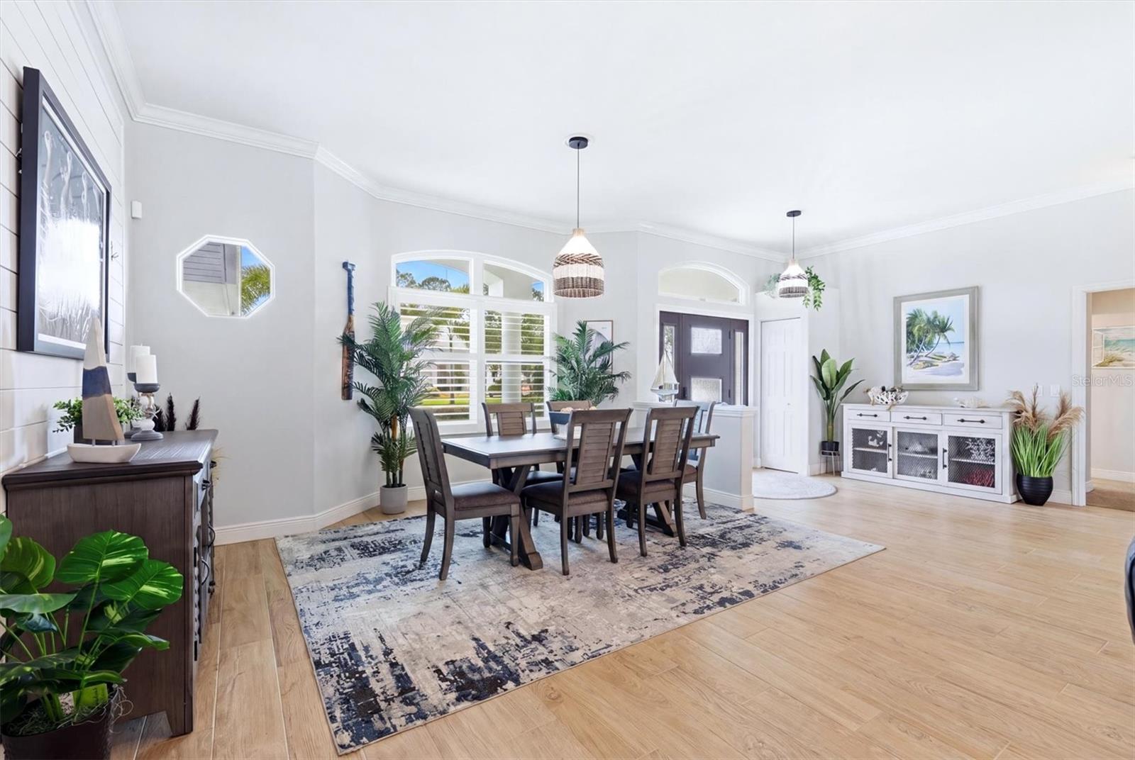 Listing photo id 17 for 6611 Peach Tree Creek Road