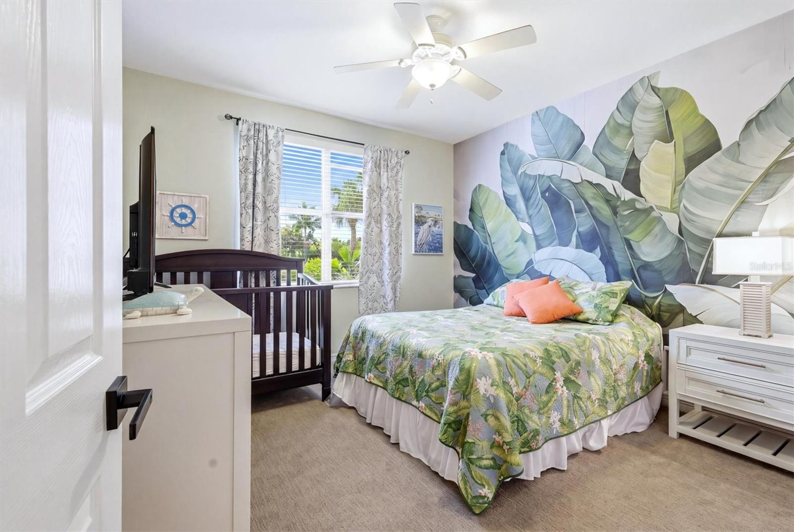 Listing photo id 22 for 6611 Peach Tree Creek Road