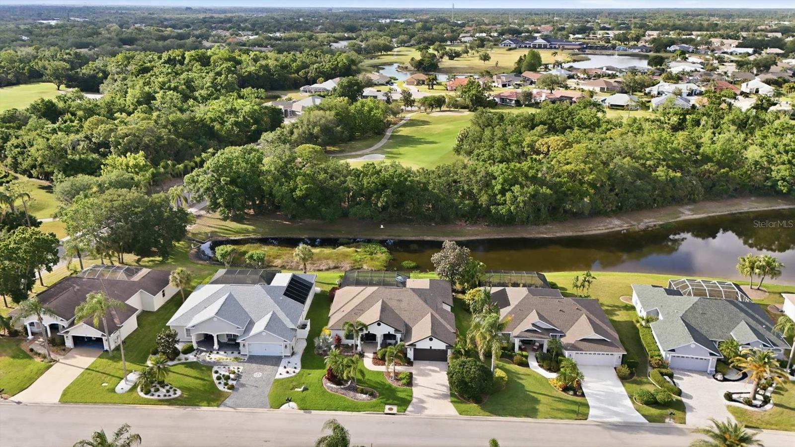 Listing photo id 1 for 6611 Peach Tree Creek Road