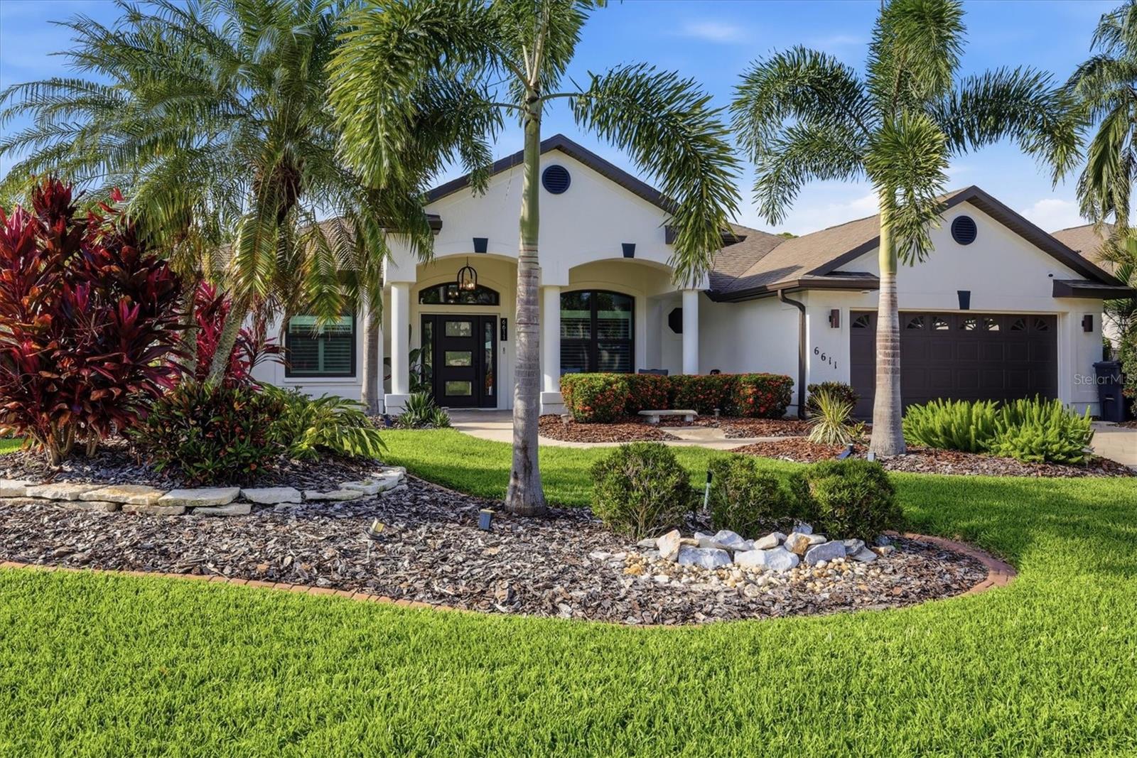 Listing photo id 35 for 6611 Peach Tree Creek Road