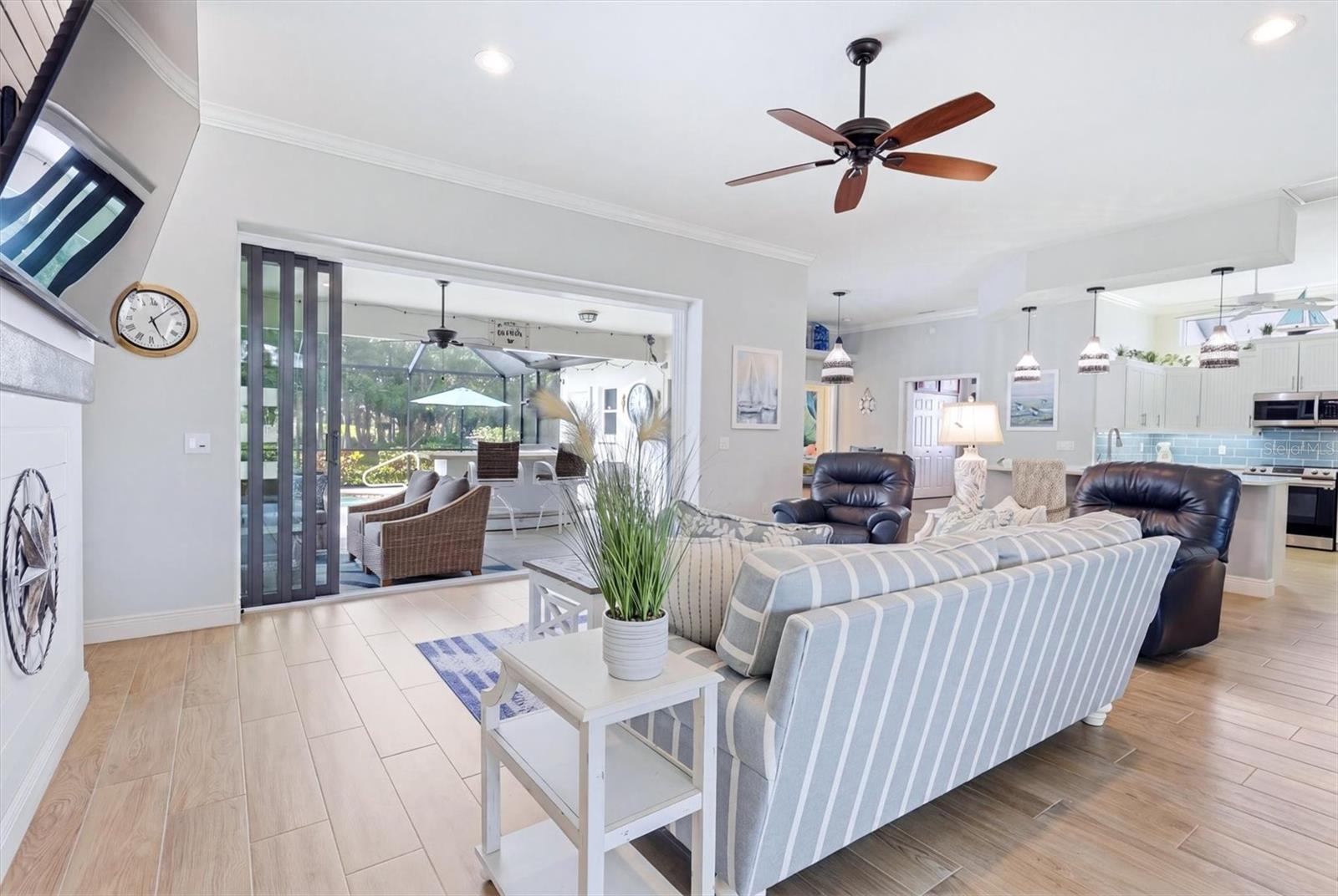 Listing photo id 67 for 6611 Peach Tree Creek Road