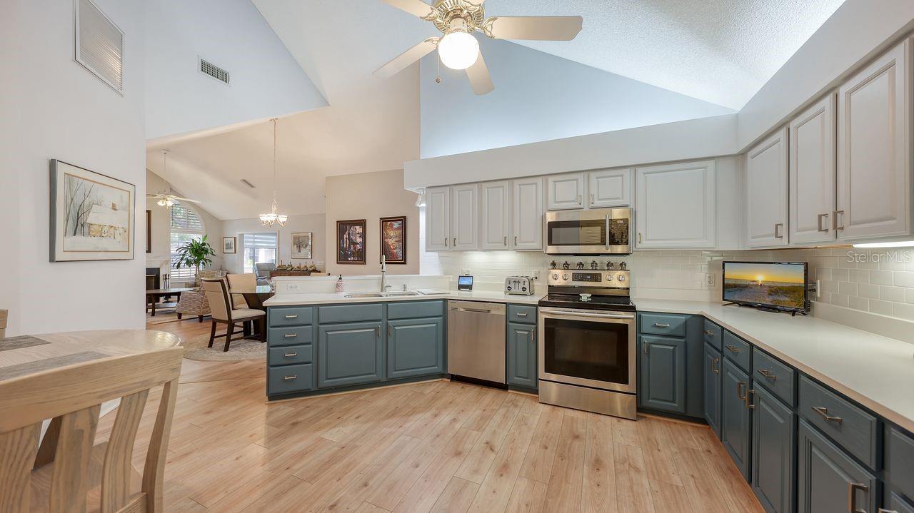 Image 12 of 31 For 4507 Whirlaway Drive A