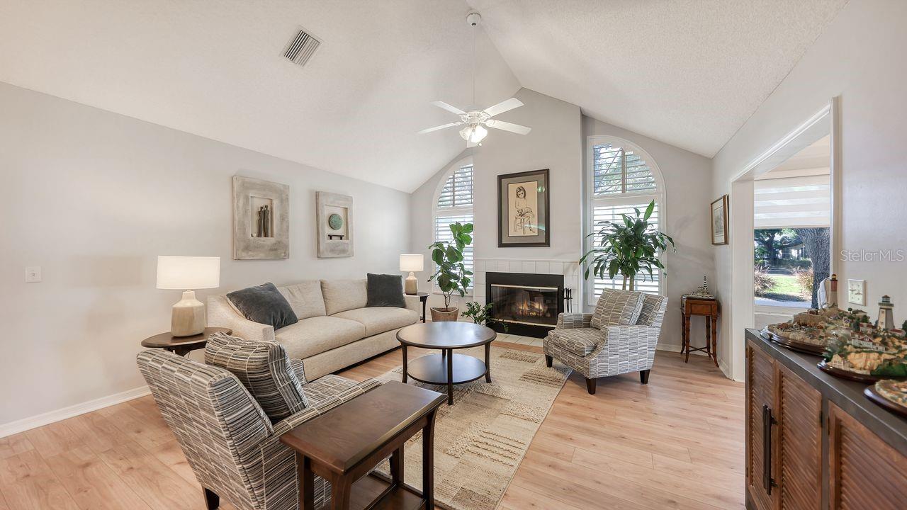 Image 6 of 31 For 4507 Whirlaway Drive A