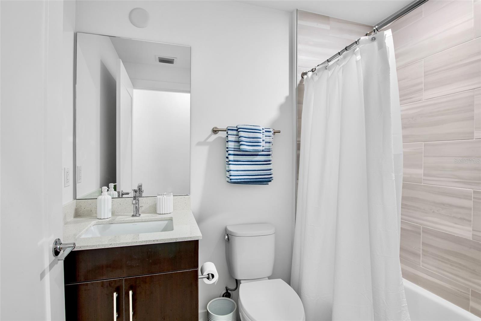 Image 25 of 40 For 1709 Tamiami Trail 416