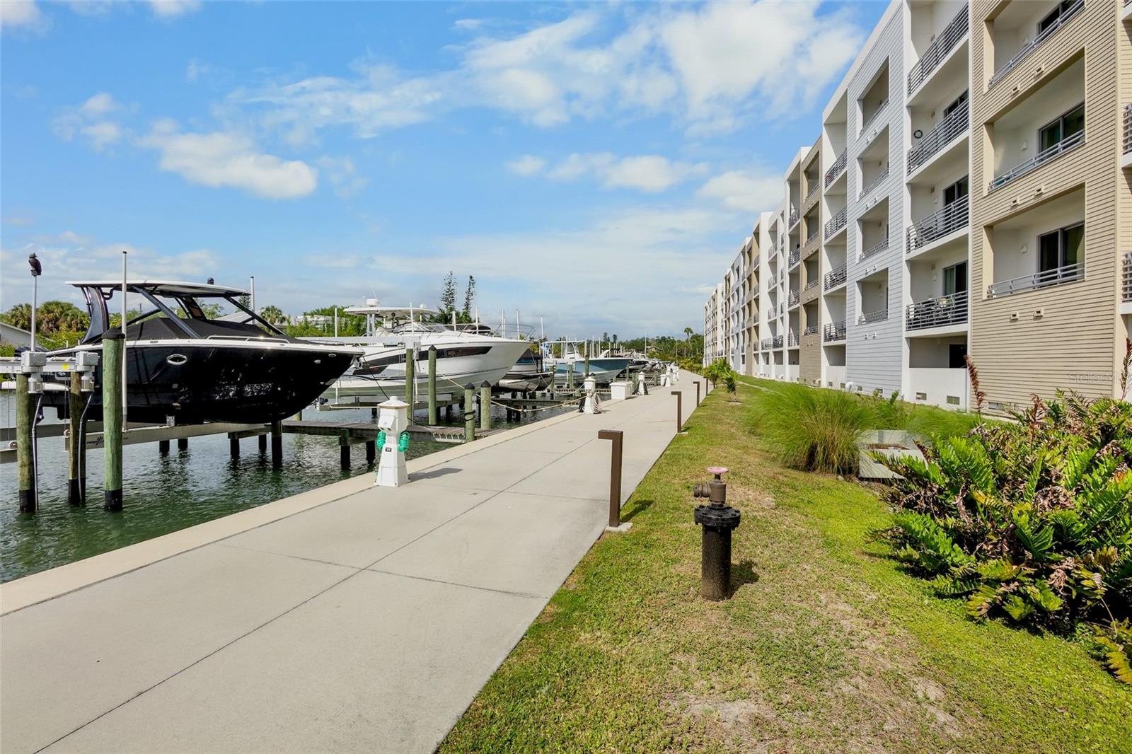 Image 32 of 40 For 1709 Tamiami Trail 416