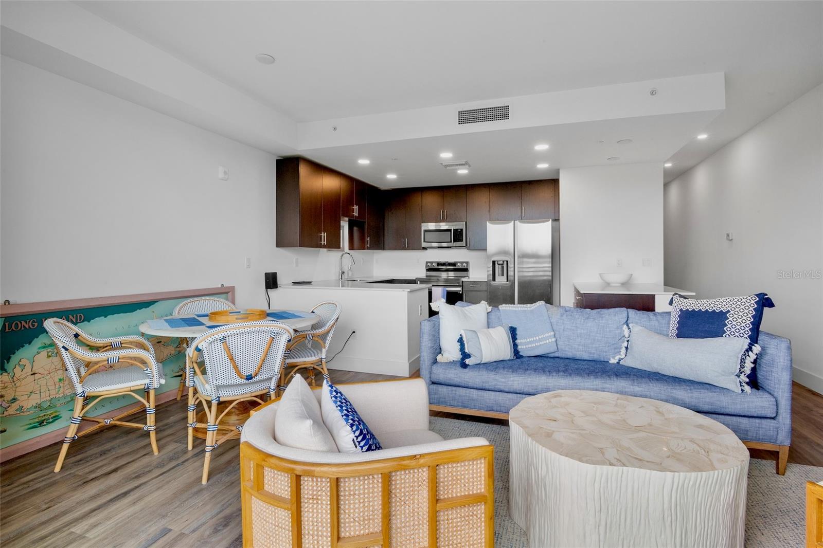 Image 4 of 40 For 1709 Tamiami Trail 416