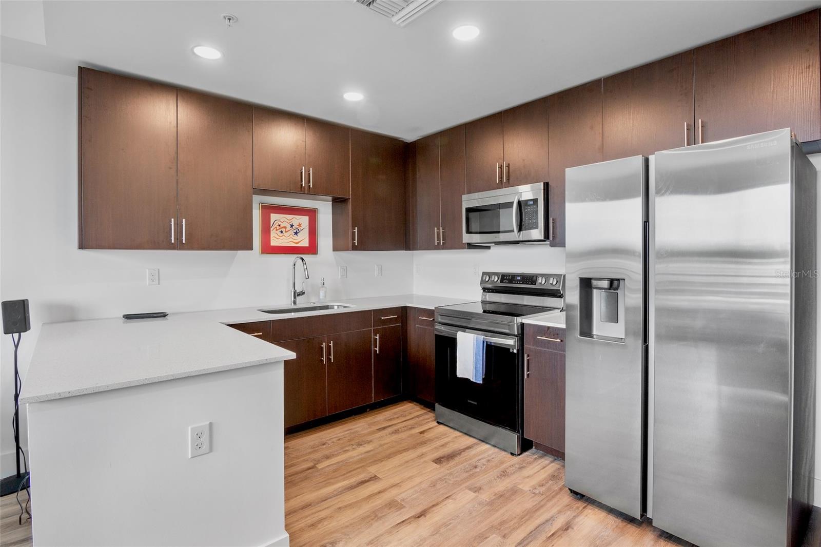 Image 8 of 40 For 1709 Tamiami Trail 416