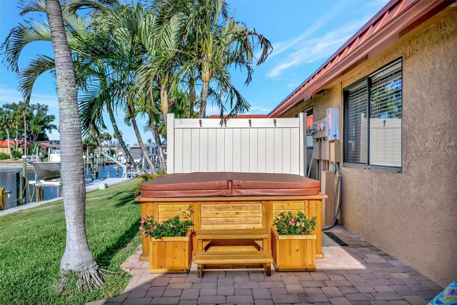 Image 11 of 42 For 9517 Azure Cove