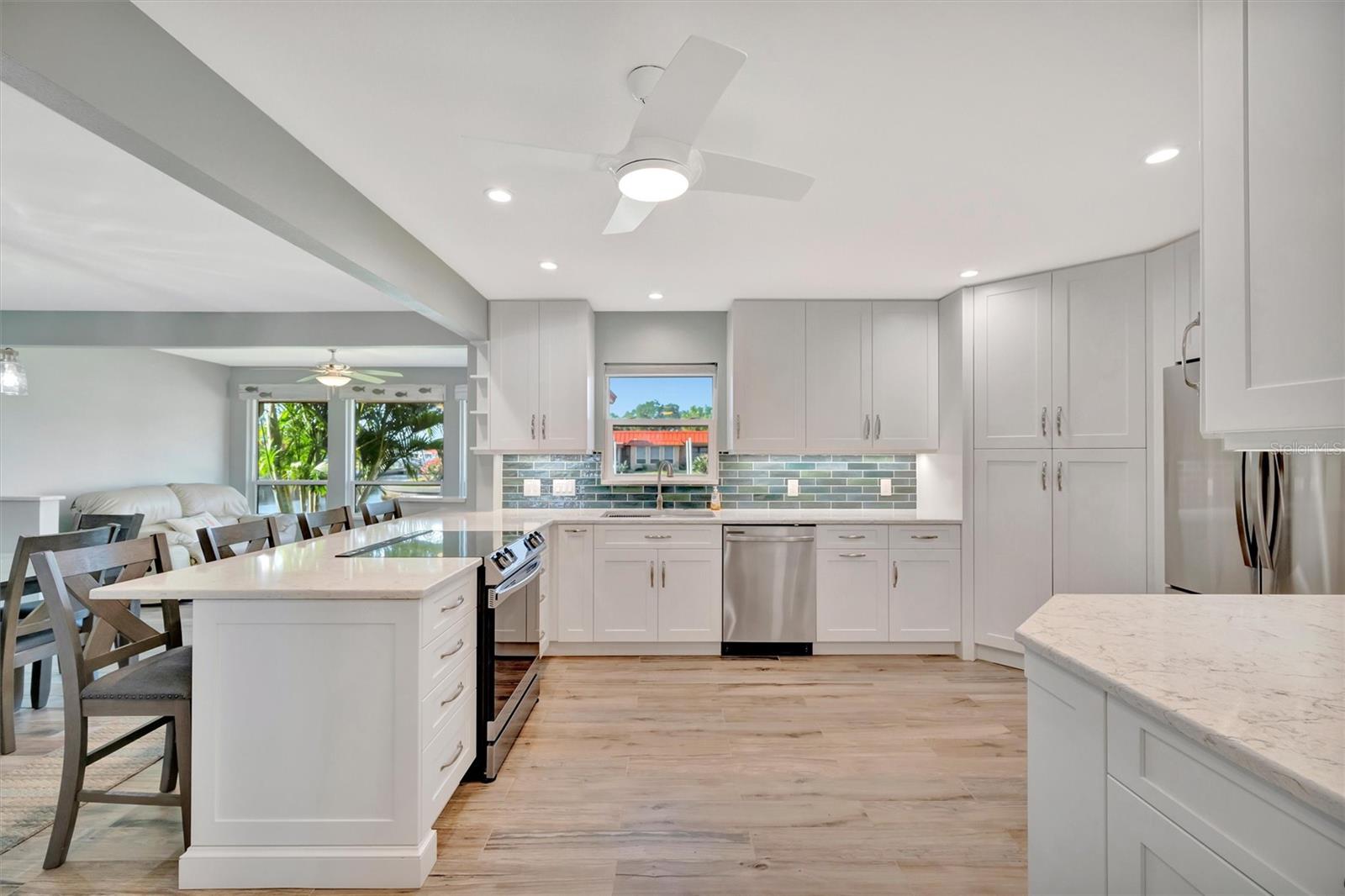 Image 15 of 42 For 9517 Azure Cove