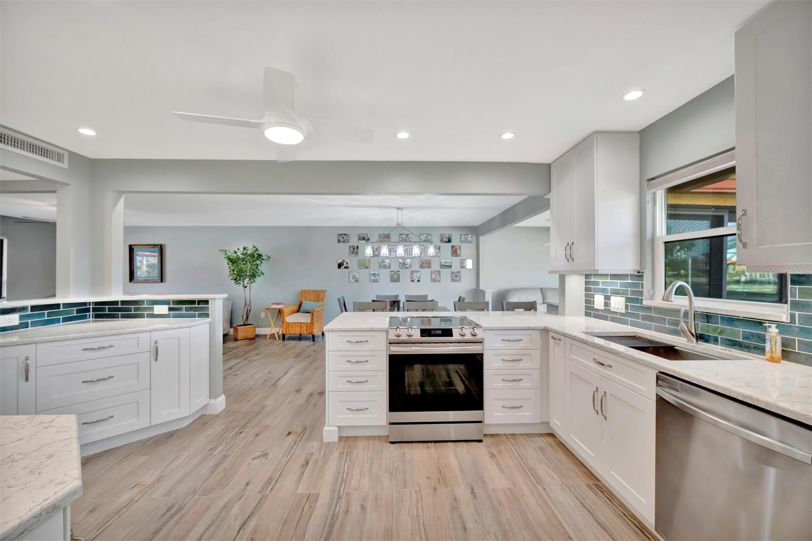 Image 17 of 42 For 9517 Azure Cove