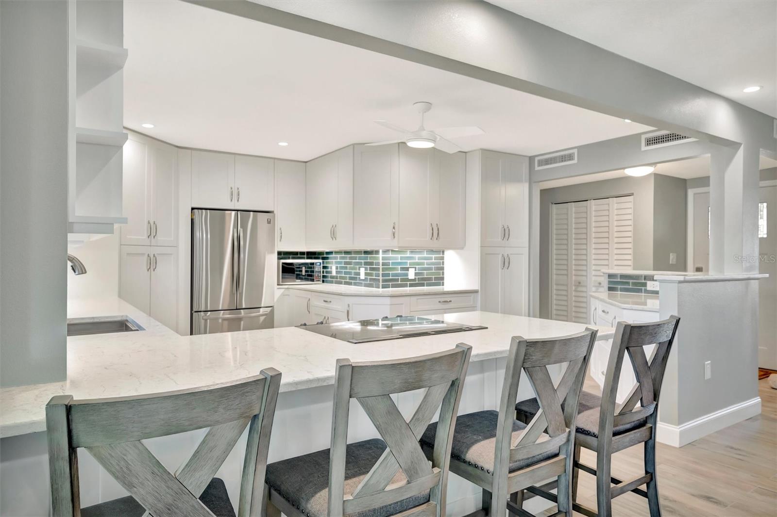 Image 19 of 42 For 9517 Azure Cove