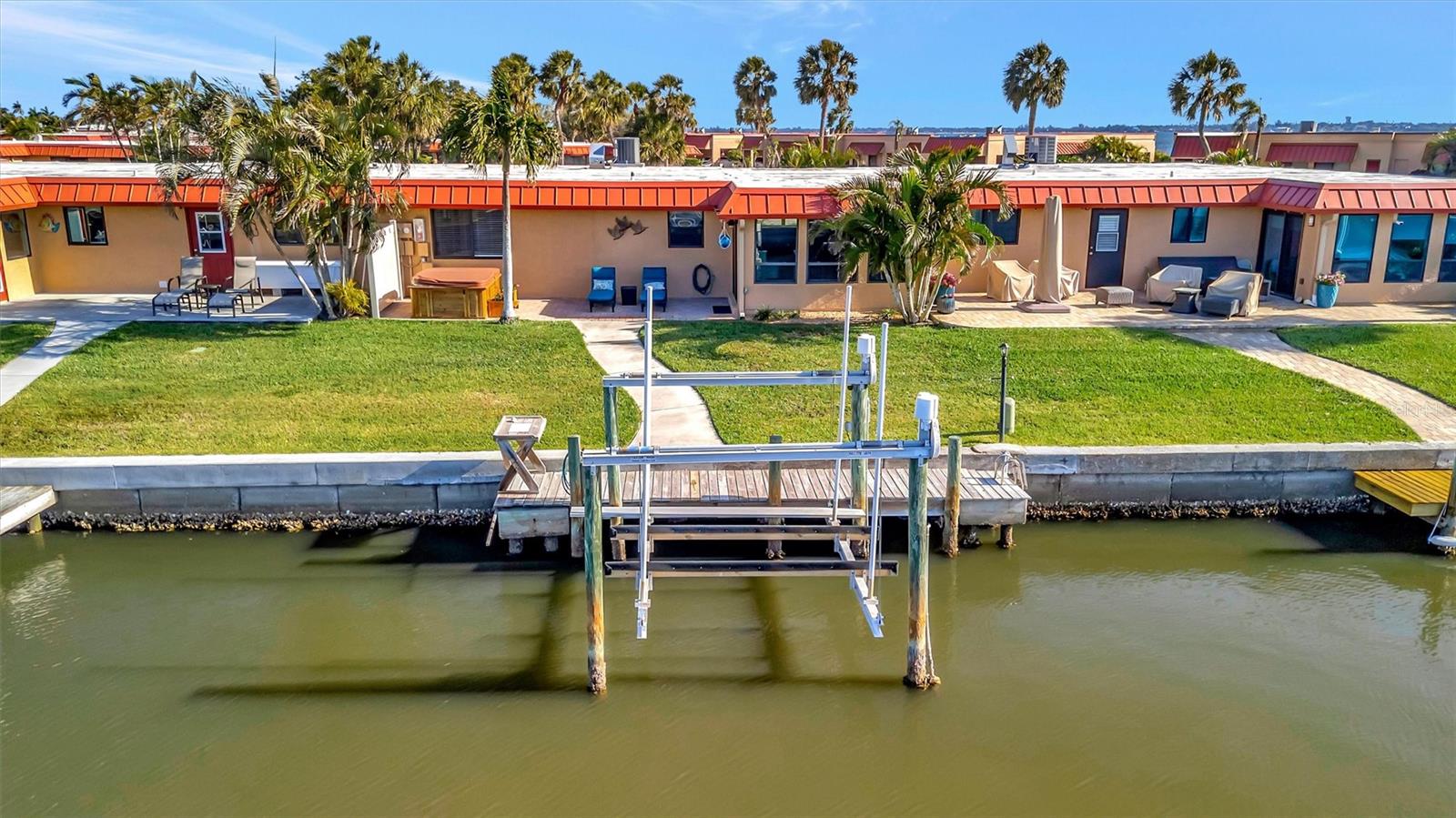 Image 6 of 42 For 9517 Azure Cove