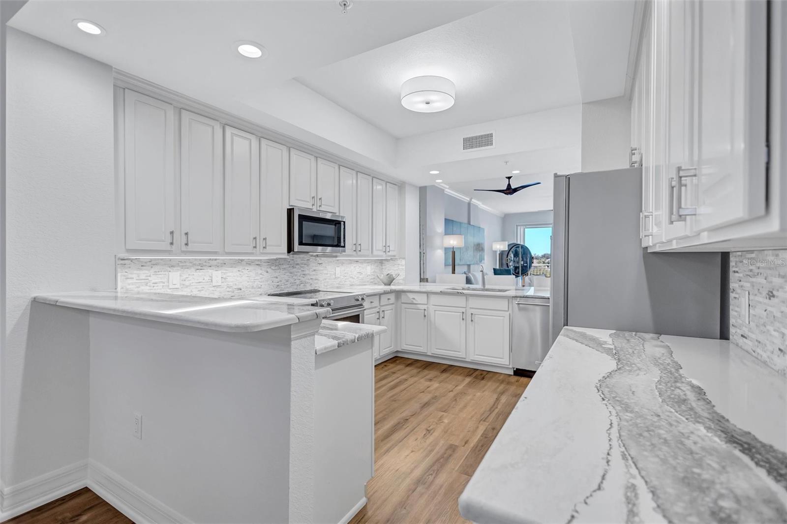 Image 24 of 71 For 5100 Jessie Harbor Drive 304