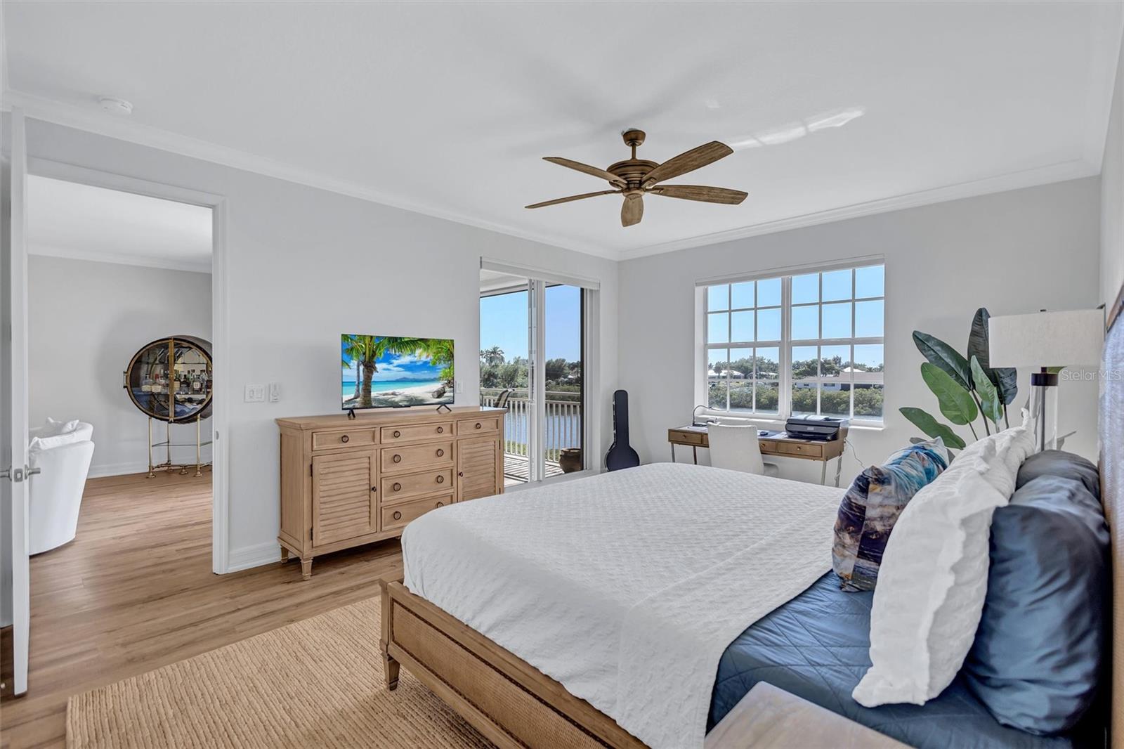 Image 29 of 71 For 5100 Jessie Harbor Drive 304