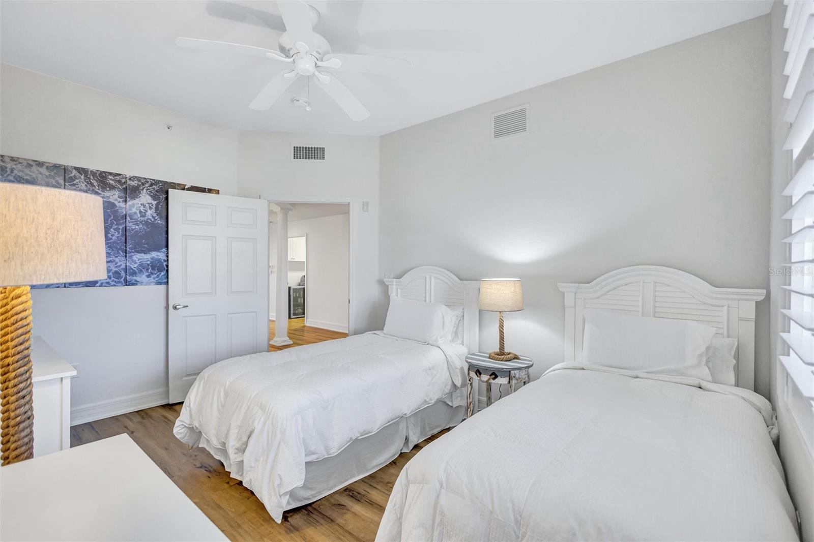 Image 42 of 71 For 5100 Jessie Harbor Drive 304