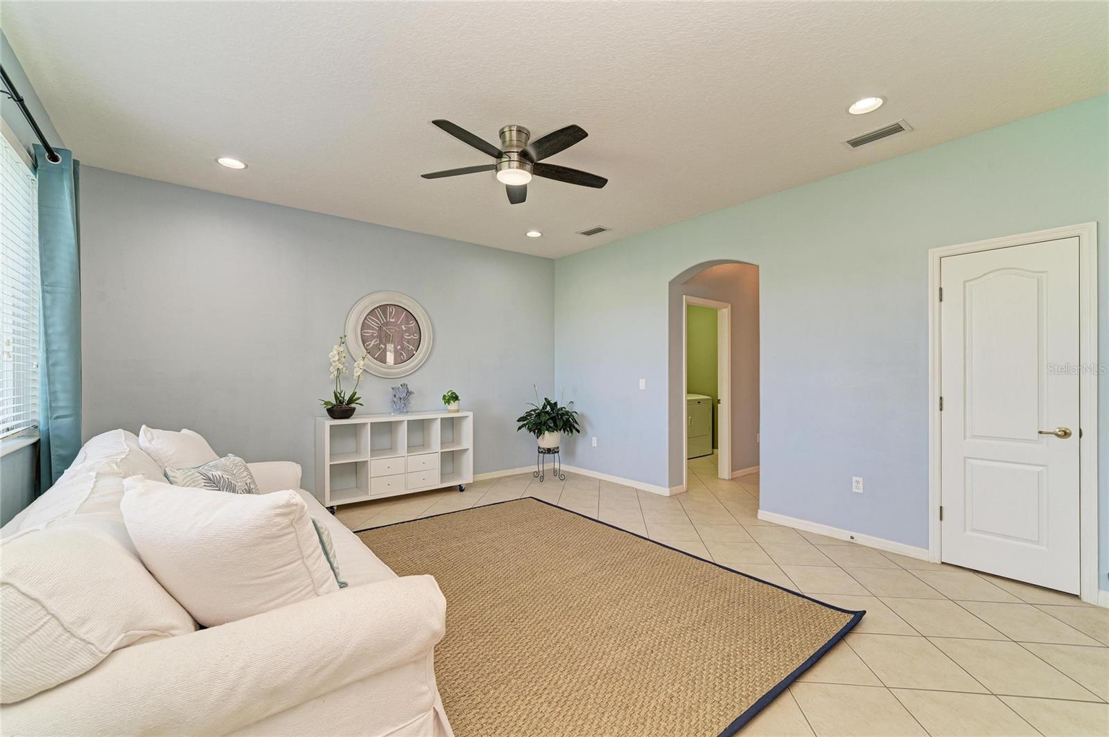 Image 22 of 56 For 9035 Willowbrook Circle