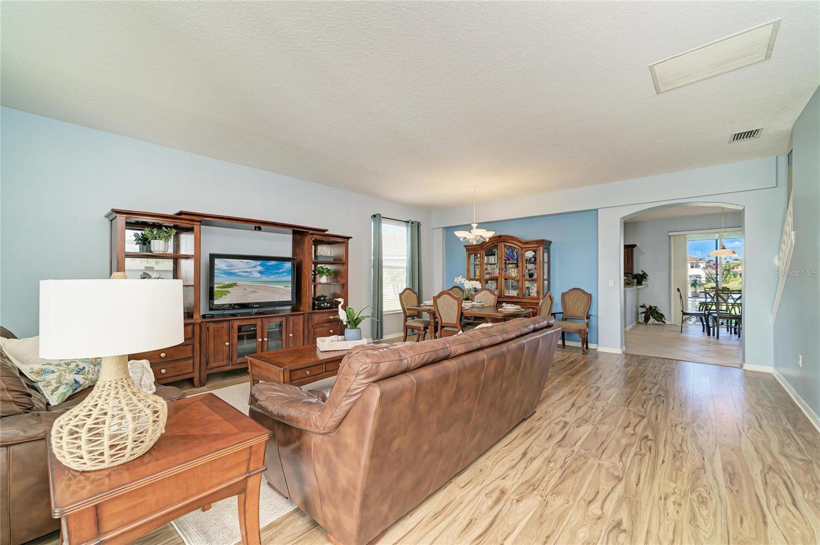 Image 7 of 56 For 9035 Willowbrook Circle