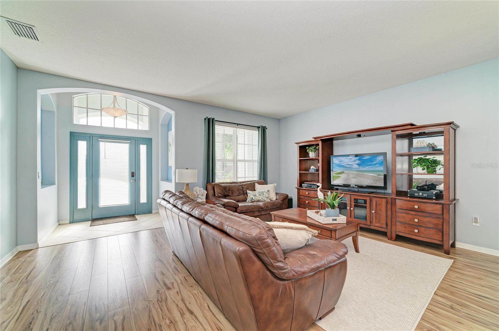 Image 8 of 56 For 9035 Willowbrook Circle