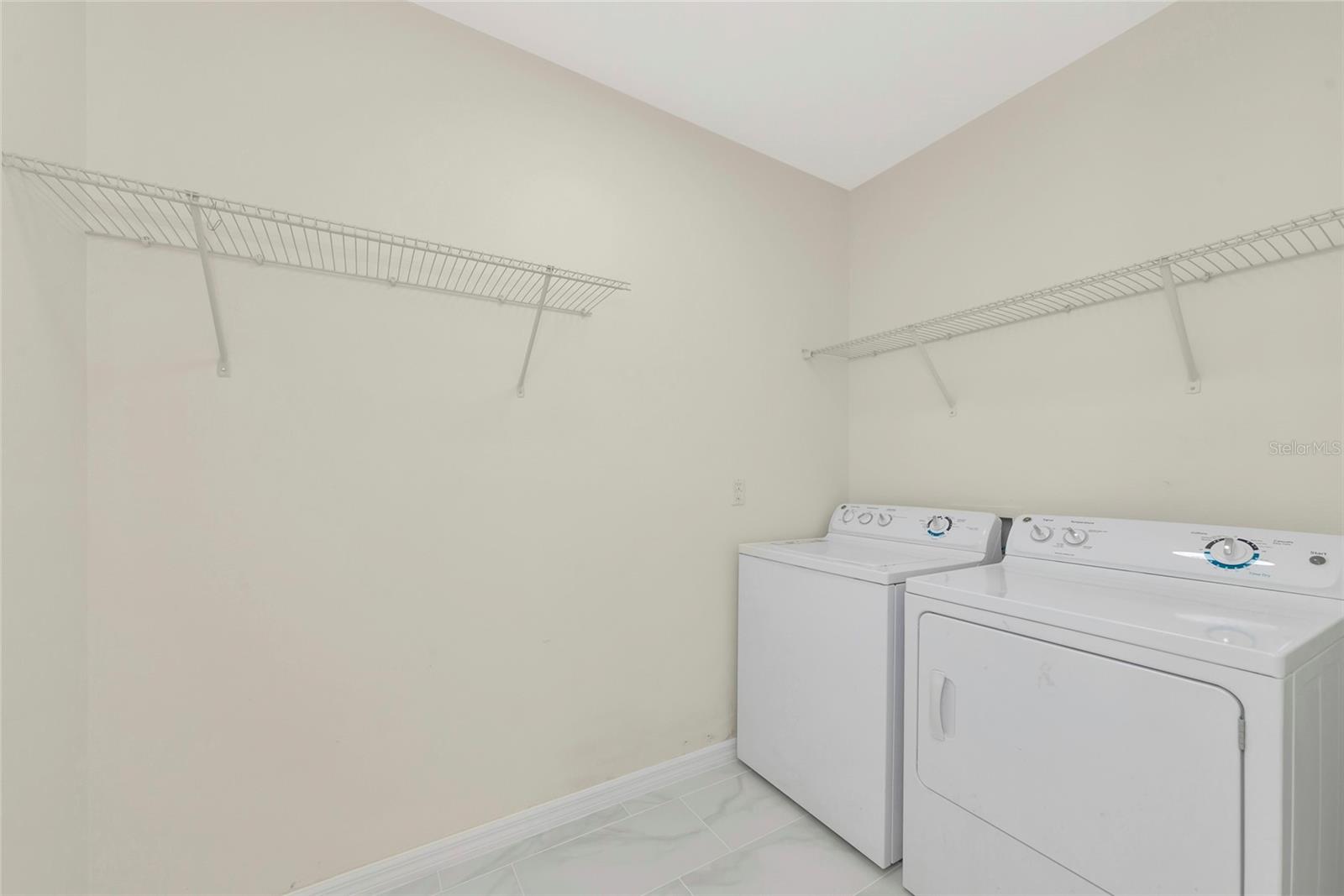 Image 18 of 35 For 15517 Rose Grove Drive