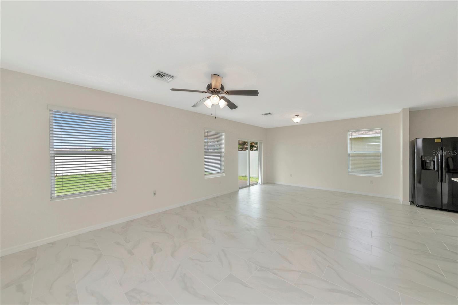 Image 24 of 35 For 15517 Rose Grove Drive