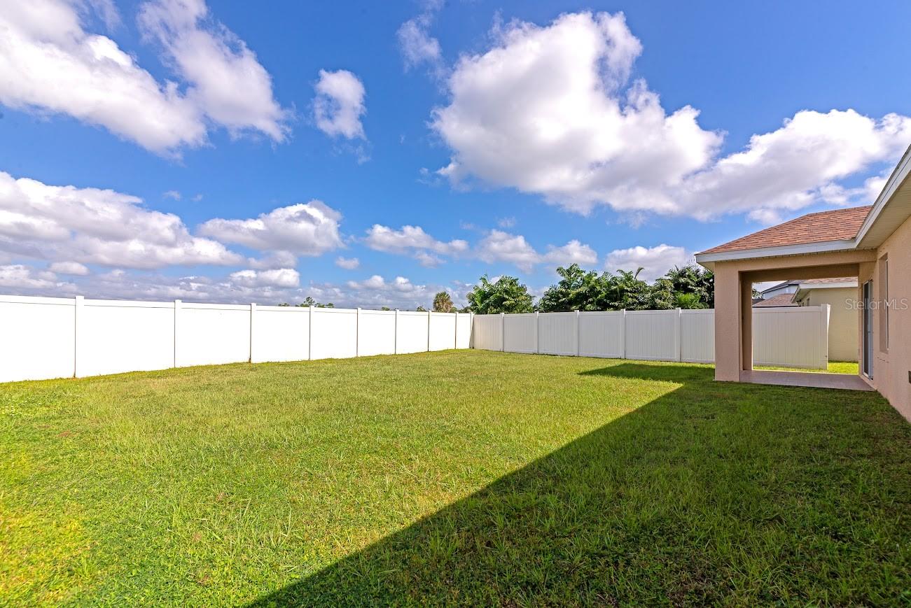Image 4 of 35 For 15517 Rose Grove Drive