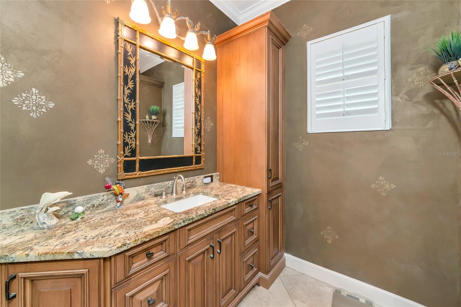 Image 32 of 86 For 11010 Big Bass Place