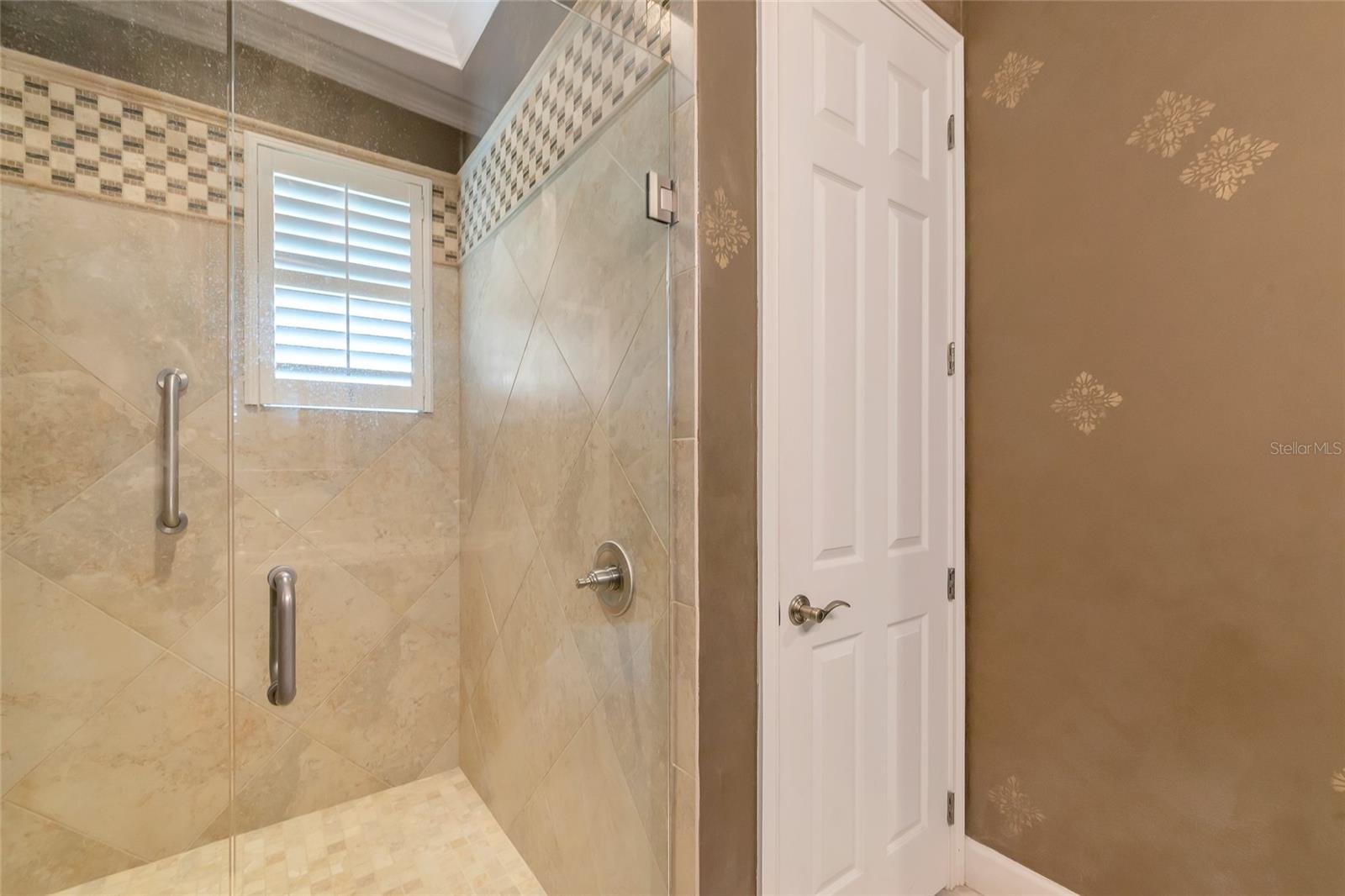 Image 33 of 86 For 11010 Big Bass Place