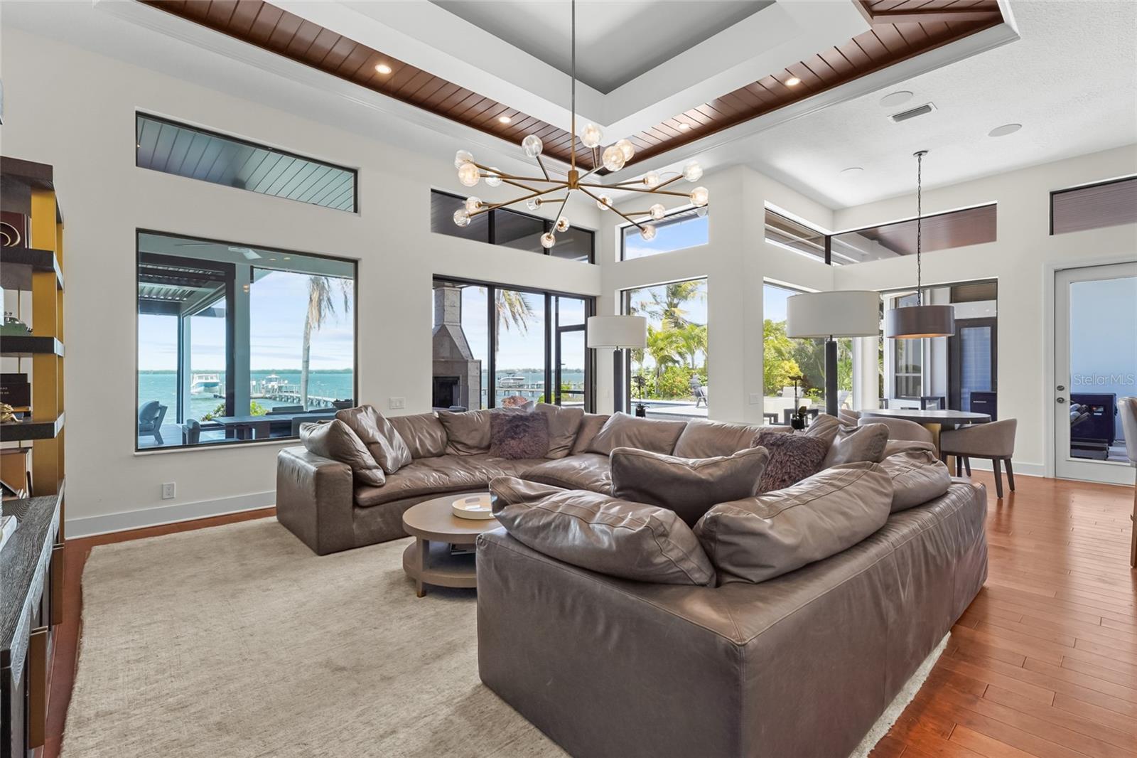 Image 15 of 72 For 7610 Desoto Memorial Highway