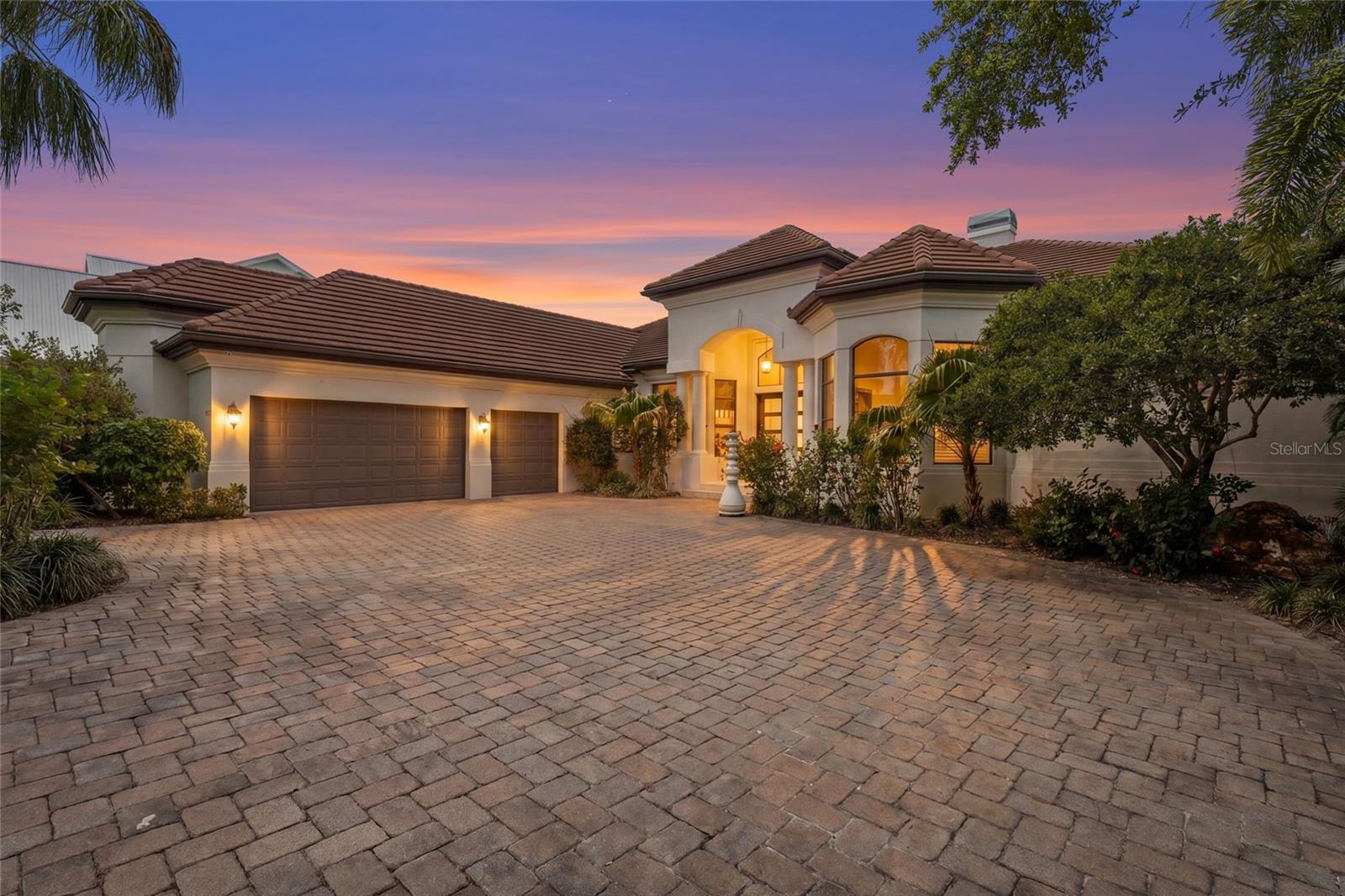 Image 2 of 72 For 7610 Desoto Memorial Highway