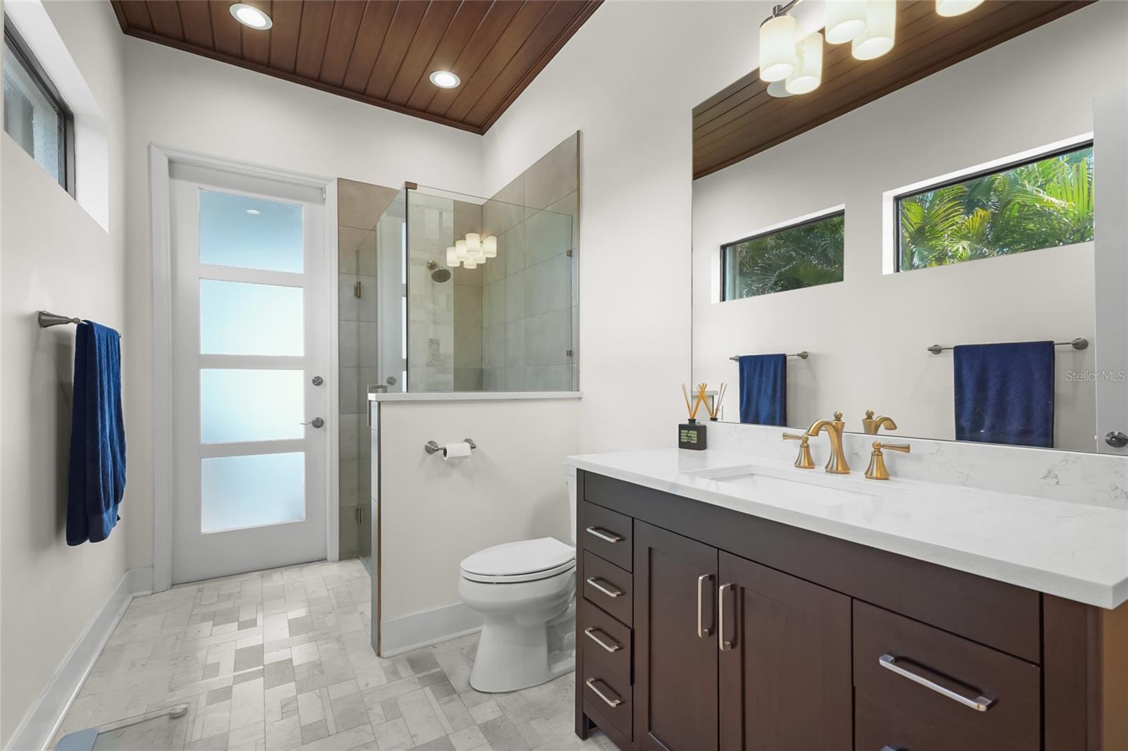 Image 36 of 72 For 7610 Desoto Memorial Highway