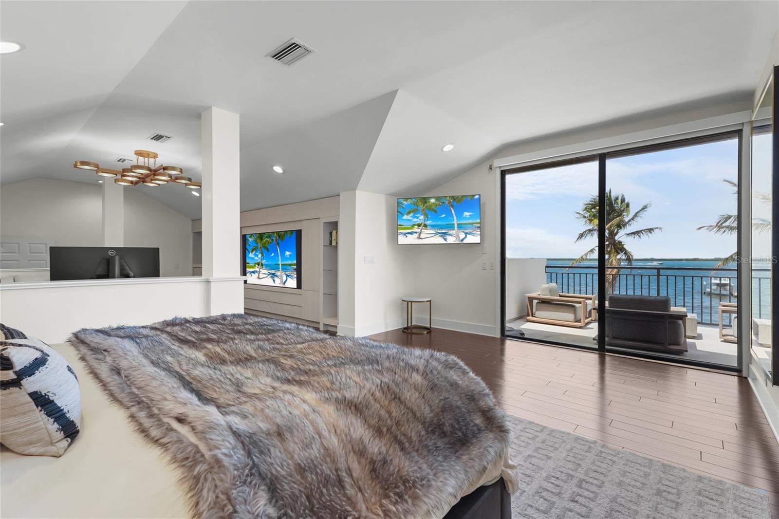 Image 42 of 72 For 7610 Desoto Memorial Highway