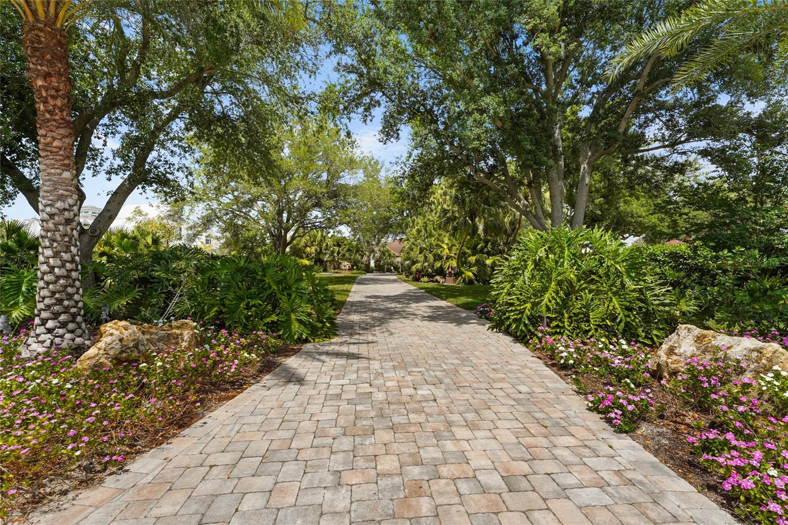 Image 6 of 72 For 7610 Desoto Memorial Highway