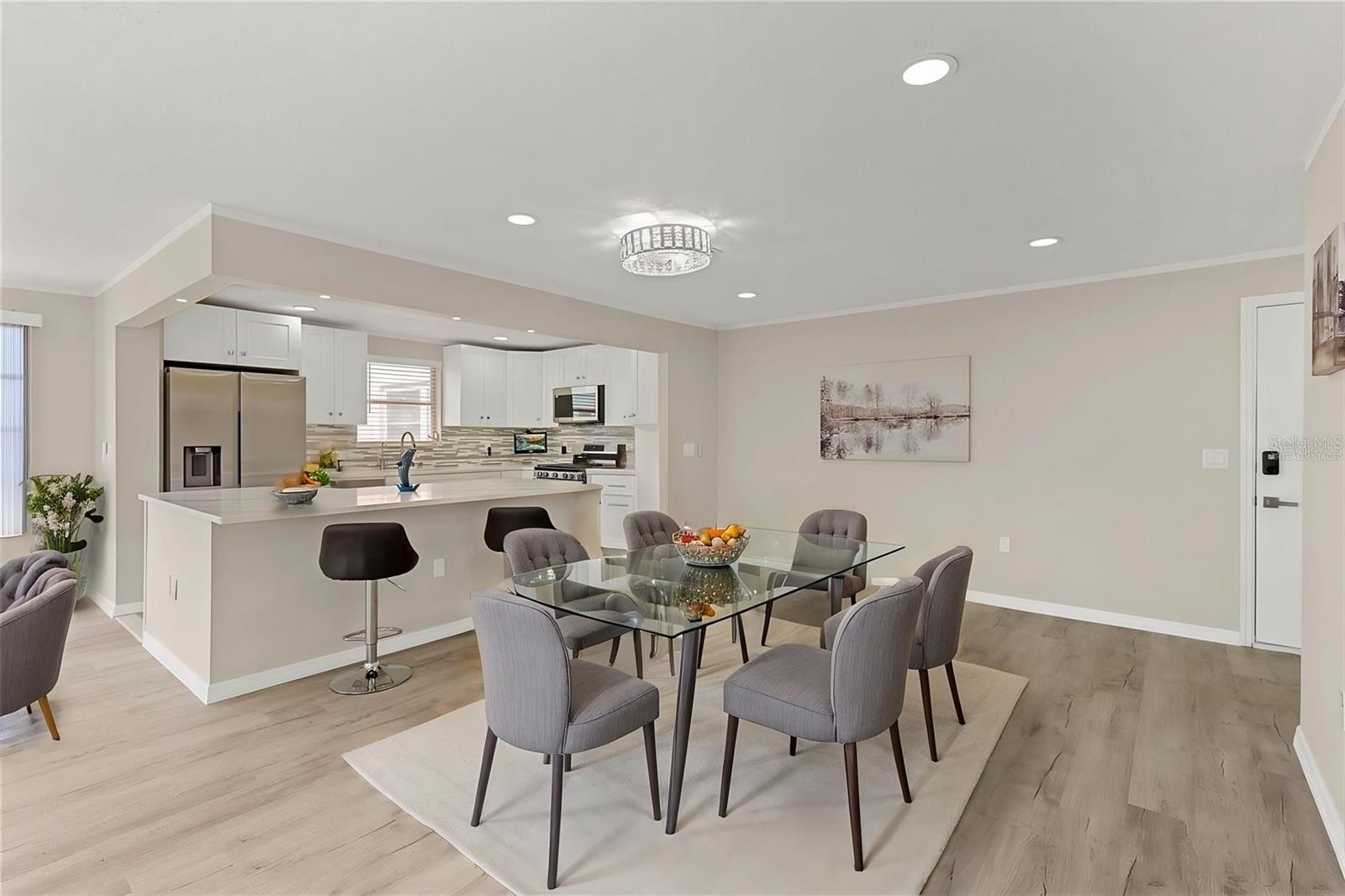 Image 6 of 29 For 5623 80th Street N 316