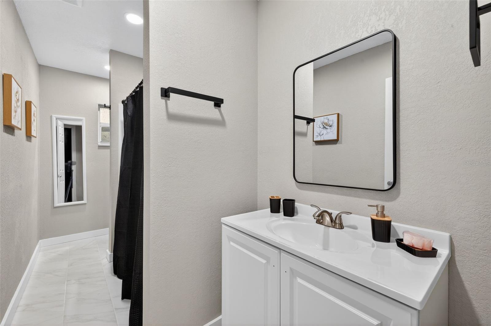 Image 25 of 29 For 1941 Brown Road