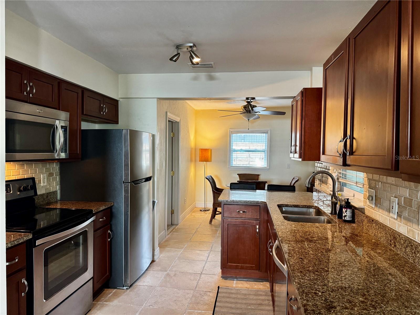 Image 2 of 10 For 2559 Arlington Street