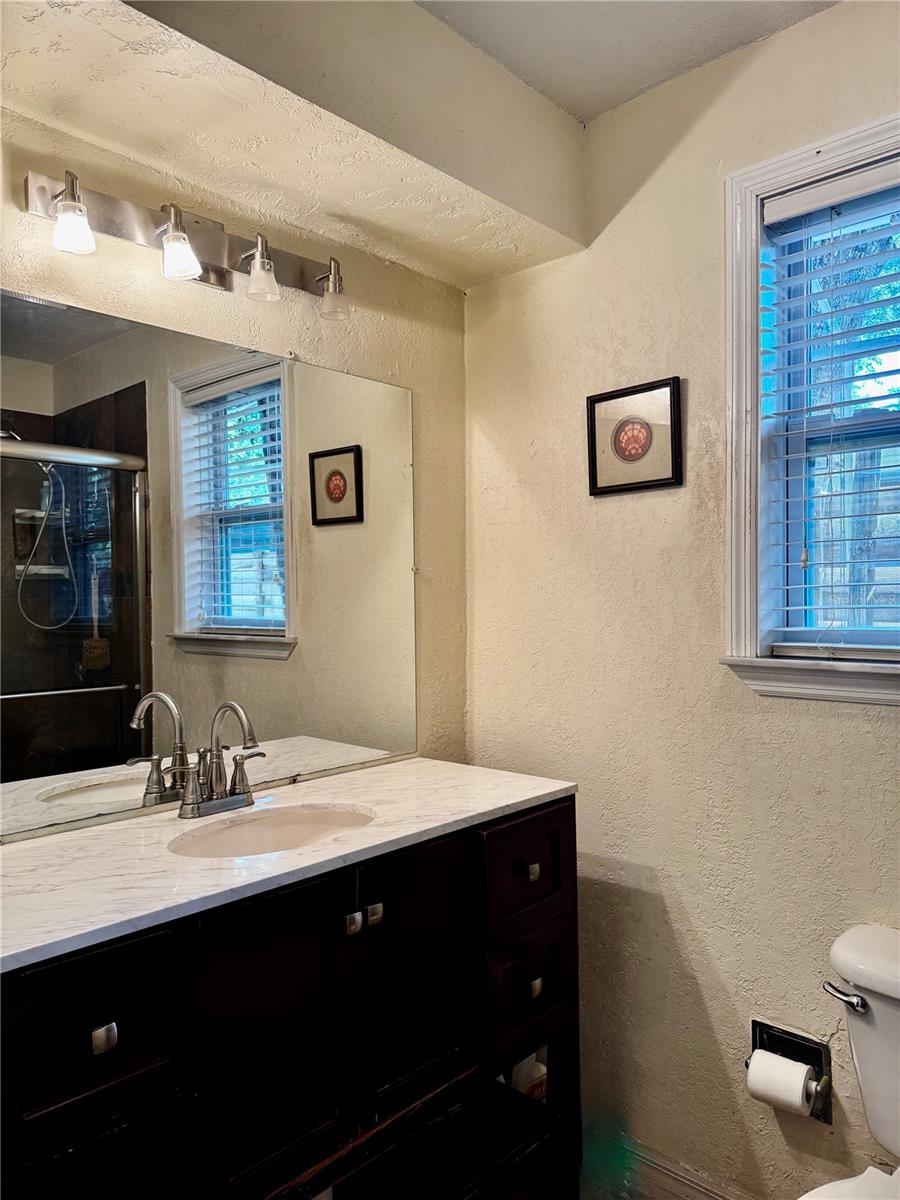 Image 8 of 10 For 2559 Arlington Street