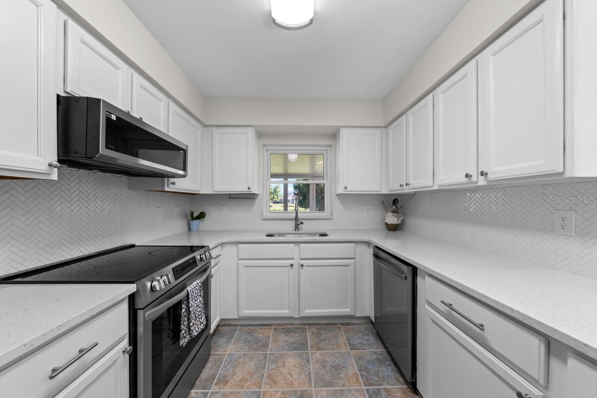 Image 11 of 34 For 1783 Stewart Street