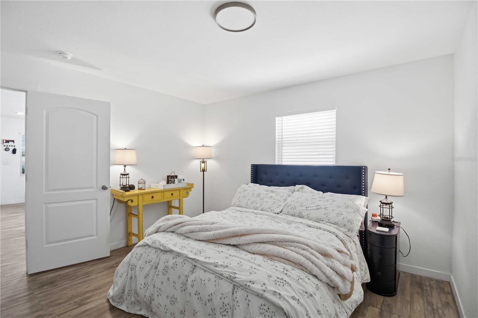 Image 20 of 33 For 2565 Browning Street