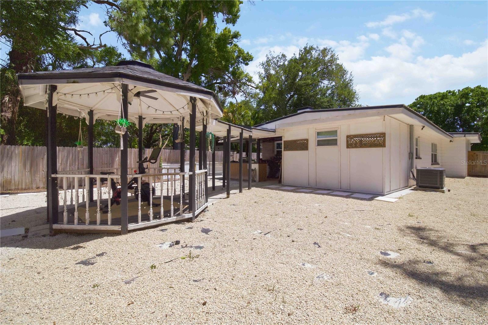 Image 33 of 33 For 2565 Browning Street