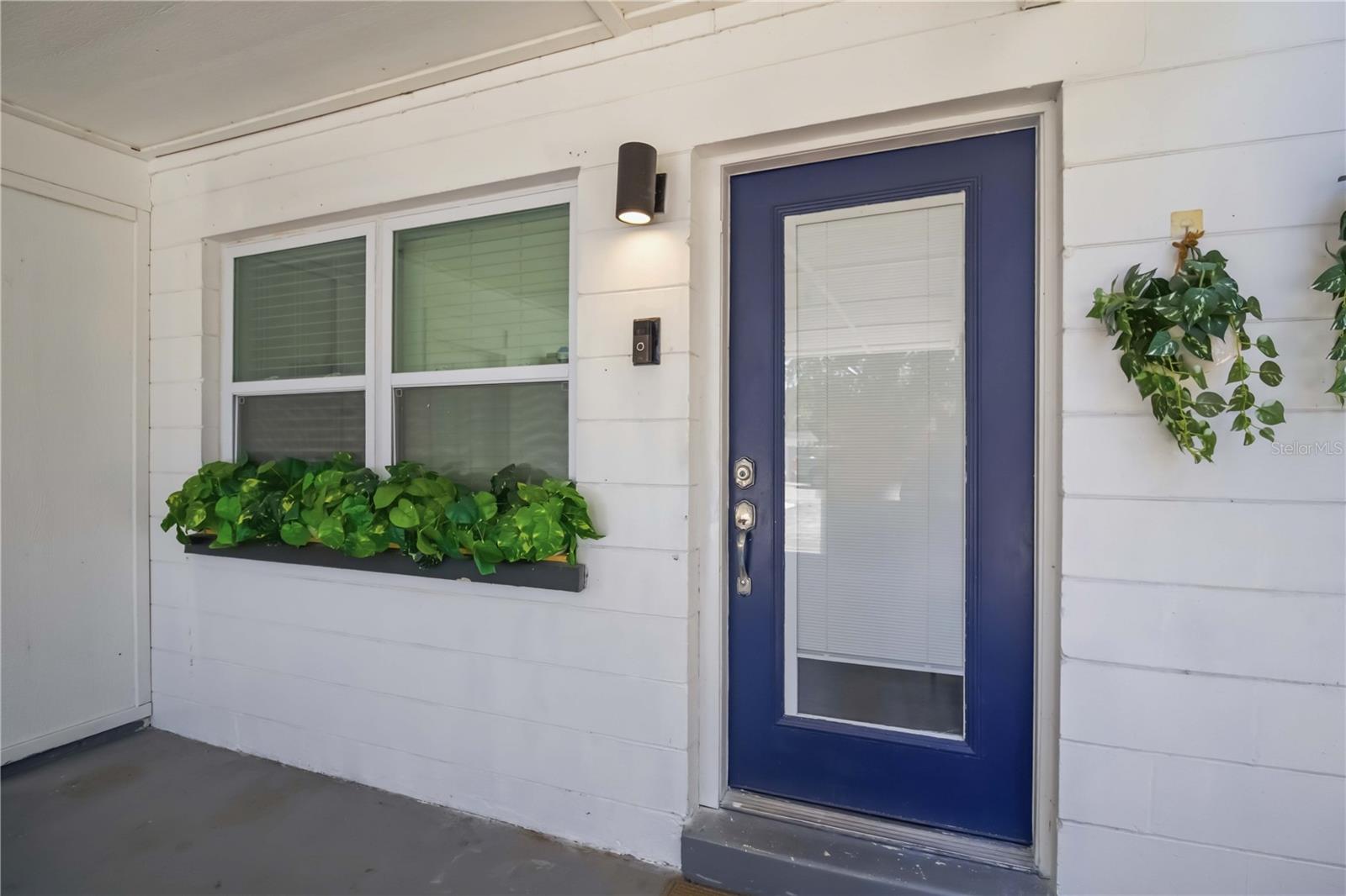 Image 5 of 33 For 2565 Browning Street