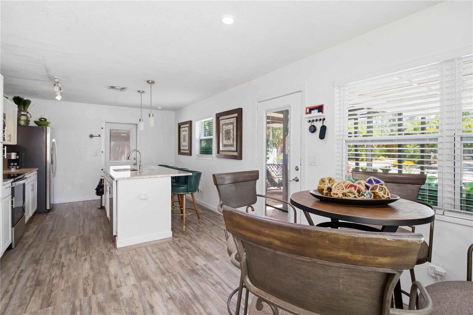 Image 8 of 33 For 2565 Browning Street