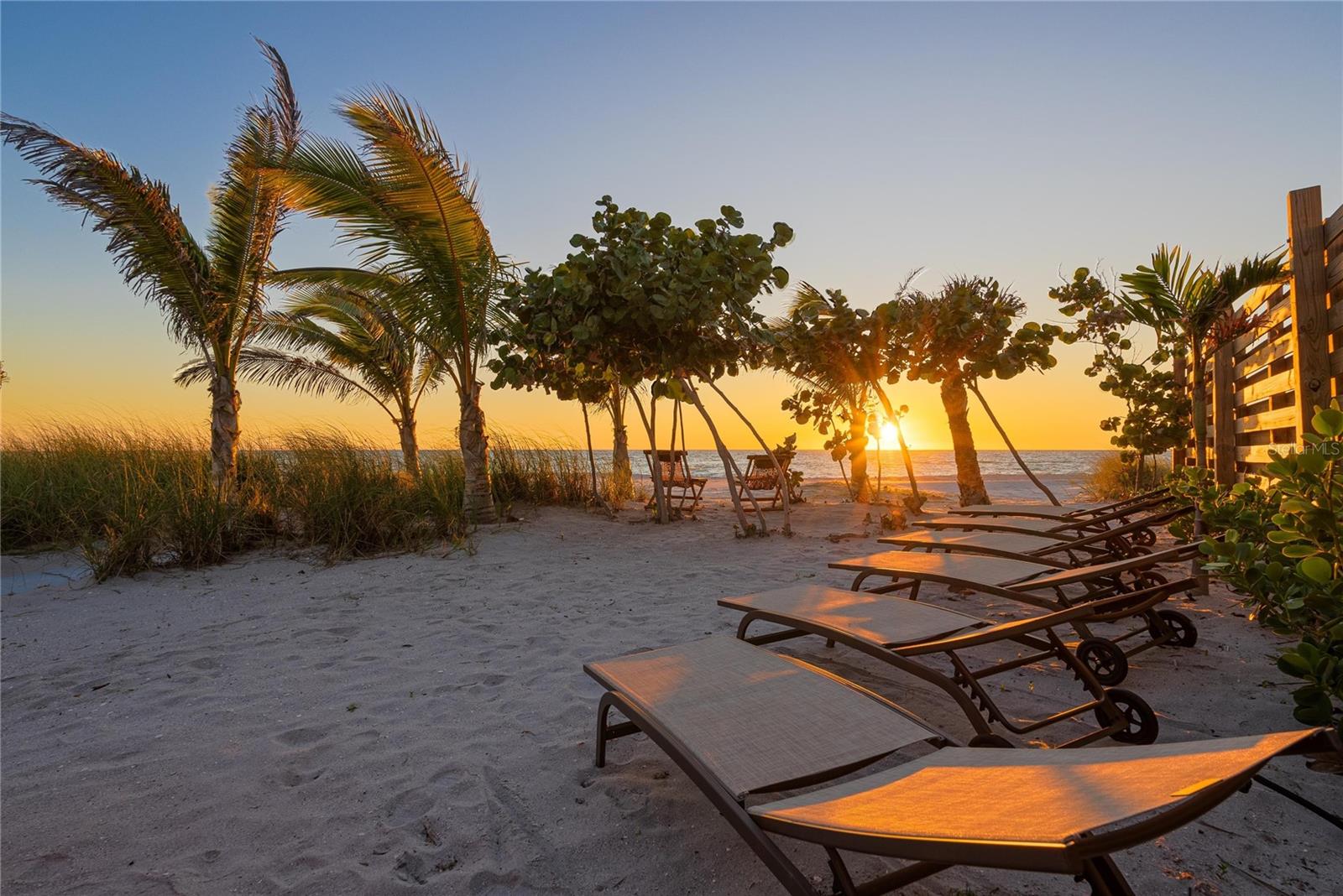 Image 7 of 99 For 2630 Beach Road