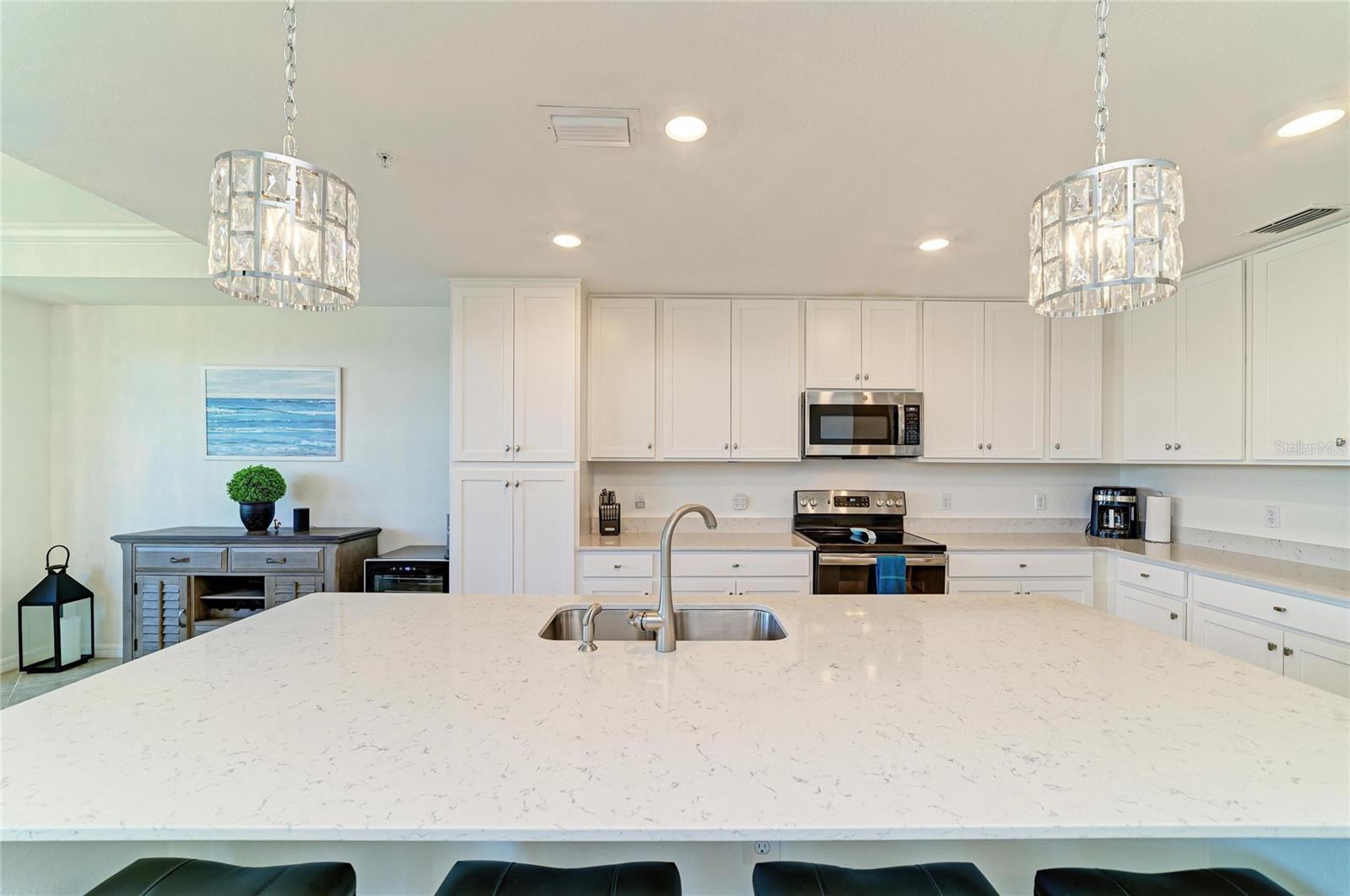 Image 15 of 71 For 17520 Gawthrop Drive 202